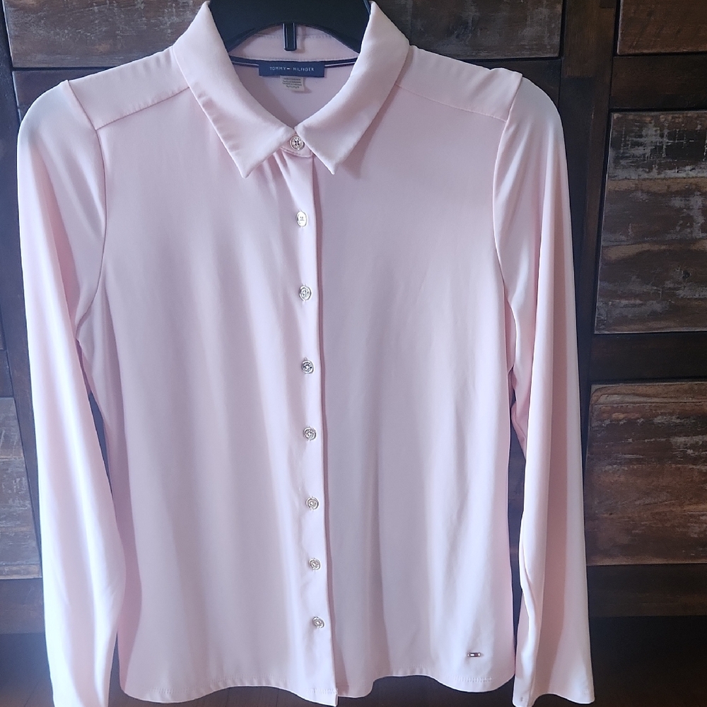 Tommy Hilfiger Soft Pink Long-Sleeve Button-Down Blouse